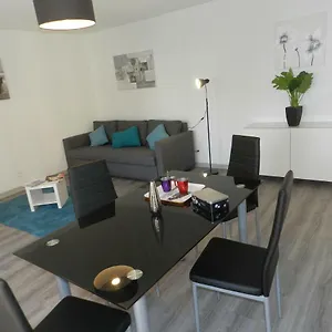 Beautiful 1 Bedroom Flat Nice